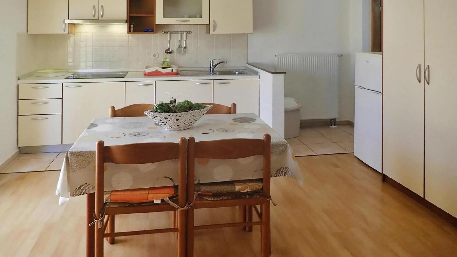 Apartment Pink In Starigrad Paklenica Only 200 M From The Sea Croatia